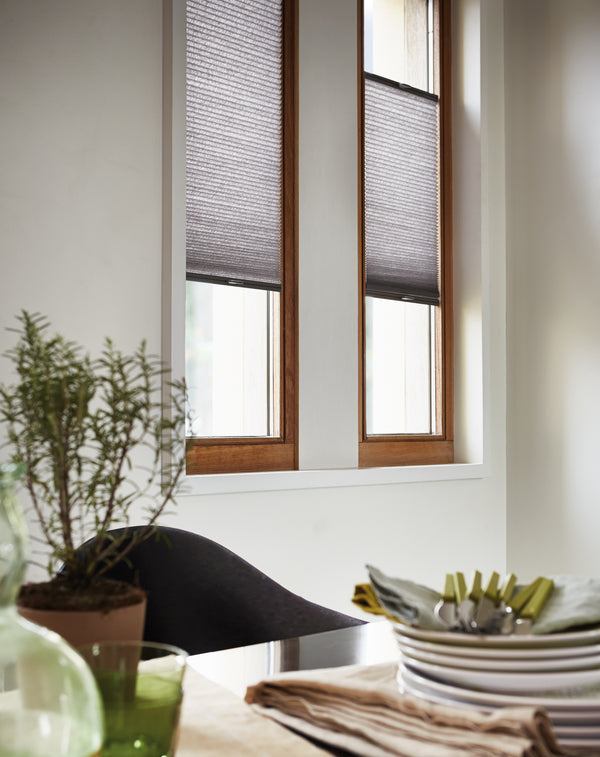 Indret bæredygtigt med gardiner fra Luxaflex
